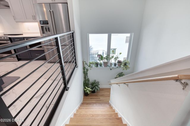 206 N Halifax Avenue, Daytona Beach, FL 32118