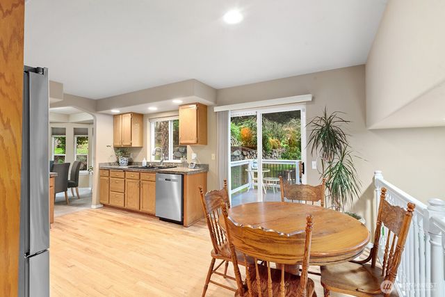 17423 18th Avenue W, Lynnwood, WA 98037