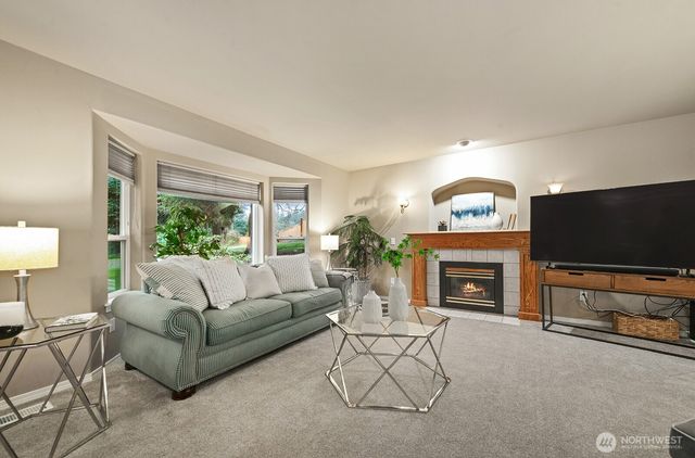 17423 18th Avenue W, Lynnwood, WA 98037