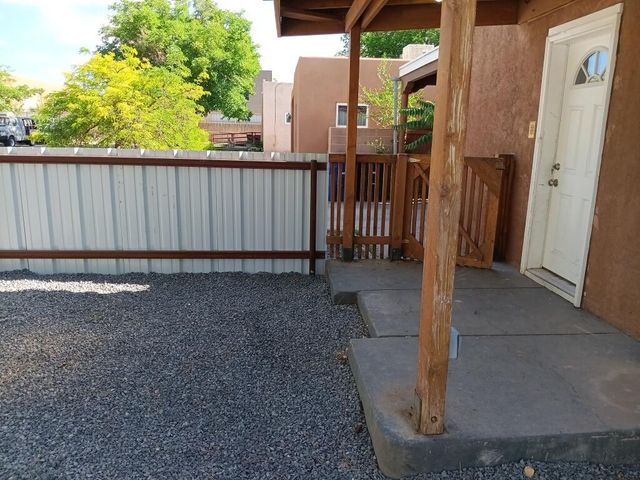 4449 3rd Street NW, Albuquerque, NM 87107