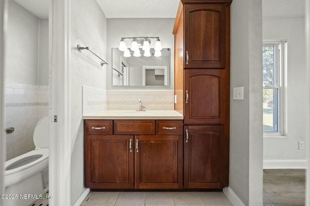1743 HORTON Drive, Orange Park, FL 32073