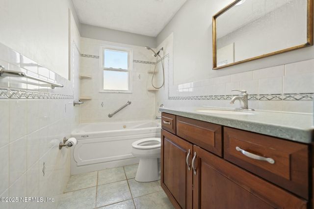1743 HORTON Drive, Orange Park, FL 32073