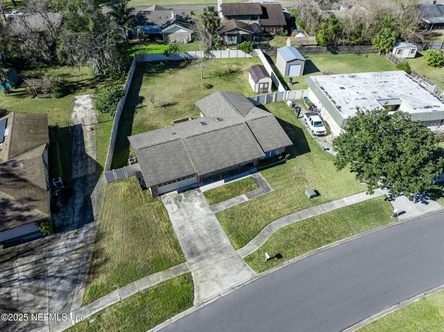 1743 HORTON Drive, Orange Park, FL 32073