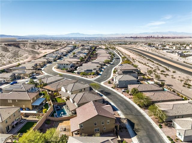 989 Soaring Moon Drive, Henderson, NV 89015