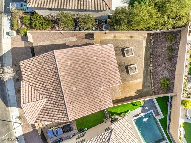 989 Soaring Moon Drive, Henderson, NV 89015