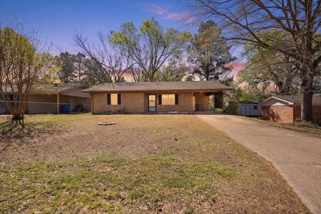 14596 Tucker, Lindale, TX 75771