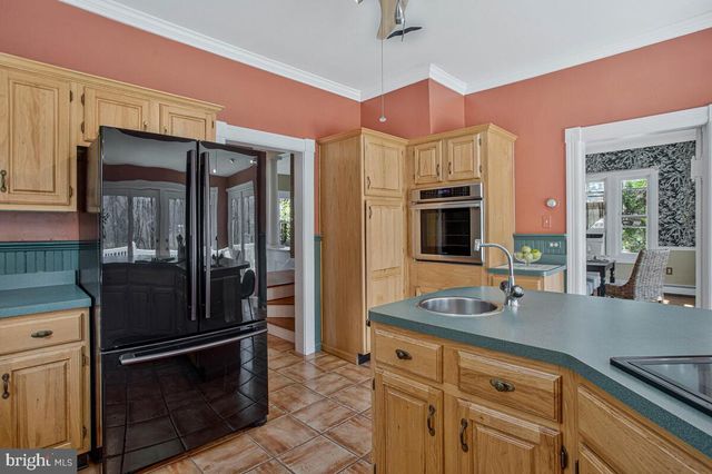 9733 OLD SOLOMONS ISLAND RD, Owings, MD 20736