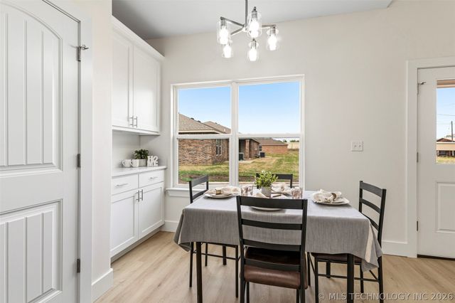 112 S B Street, Calera, OK 74730