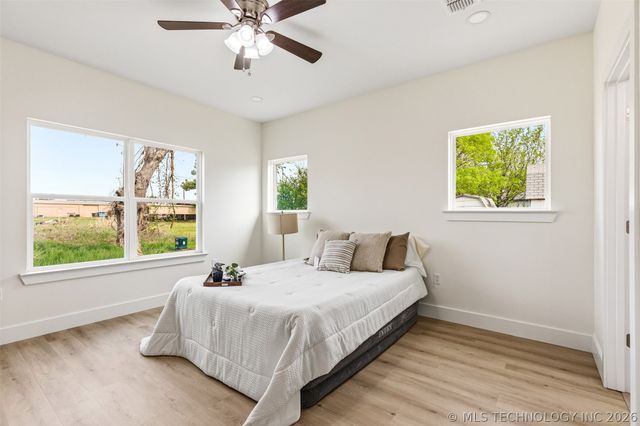 112 S B Street, Calera, OK 74730