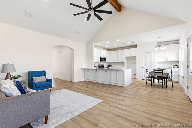 112 S B Street, Calera, OK 74730