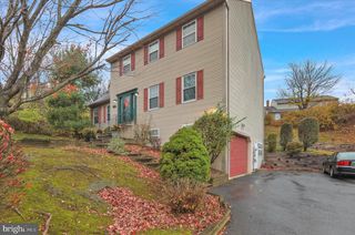 1189 CEDAR TOP RD, Reading, PA 19607