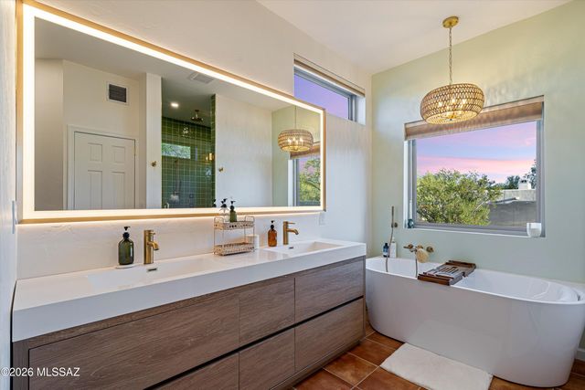 4930 N Desert Tortoise Place, Tucson, AZ 85745