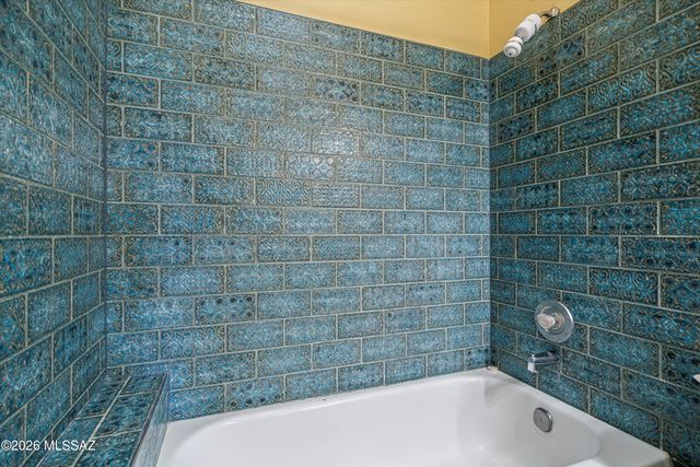 4930 N Desert Tortoise Place, Tucson, AZ 85745