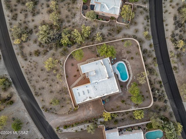 4930 N Desert Tortoise Place, Tucson, AZ 85745