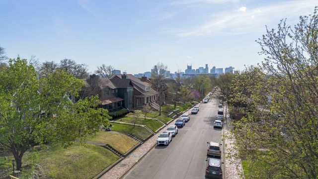 936 Russell St, Nashville, TN 37206