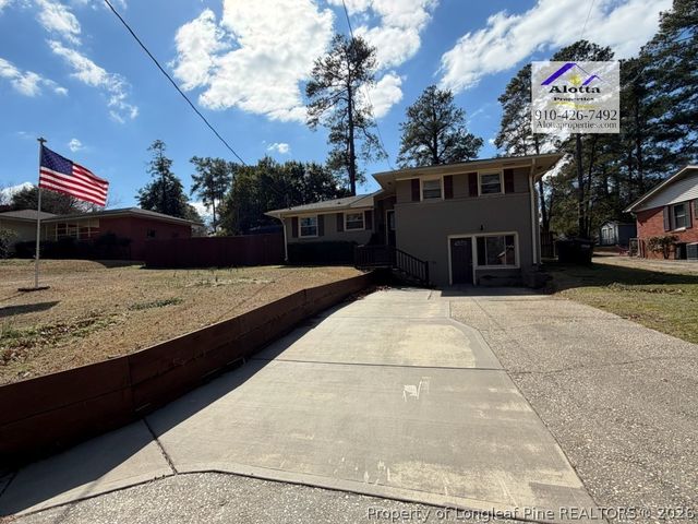 1817 McGougan Road, Fayetteville, NC 28303