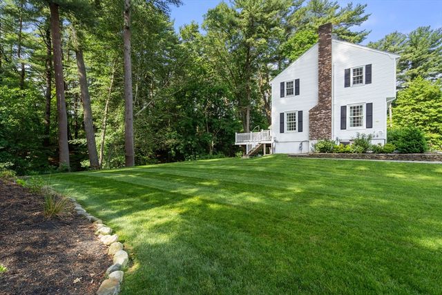 18 Hearthstone Cir, Wayland, MA 01778