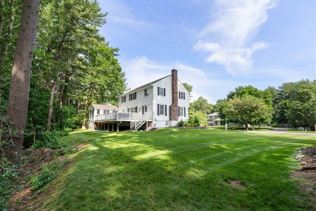 18 Hearthstone Cir, Wayland, MA 01778