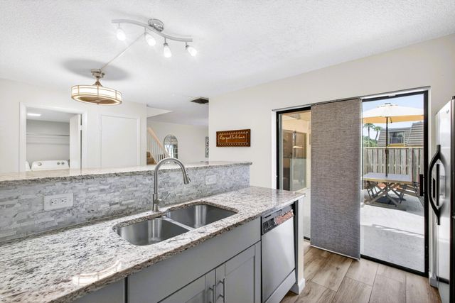801 8th Way, West Palm Beach, FL 33407