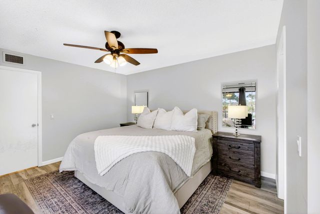 801 8th Way, West Palm Beach, FL 33407