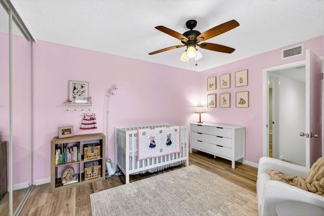801 8th Way, West Palm Beach, FL 33407