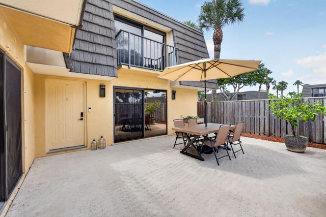 801 8th Way, West Palm Beach, FL 33407