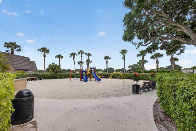801 8th Way, West Palm Beach, FL 33407