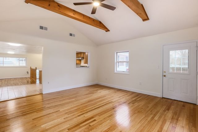 8 Leonard Dr, Southborough, MA 01772