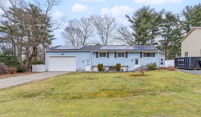 8 Leonard Dr, Southborough, MA 01772