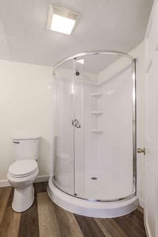 8 Leonard Dr, Southborough, MA 01772