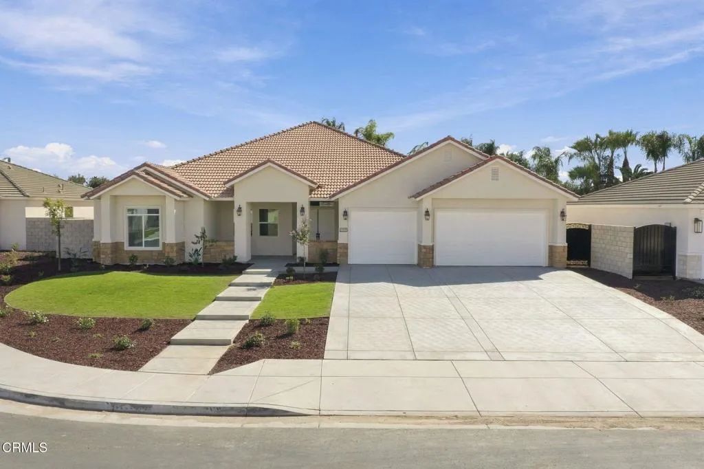 13526 Velma Pearl Way, Bakersfield, CA 93314