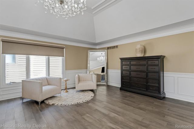 5695 N Branford Drive N, West Bloomfield Charter Township, MI 48322