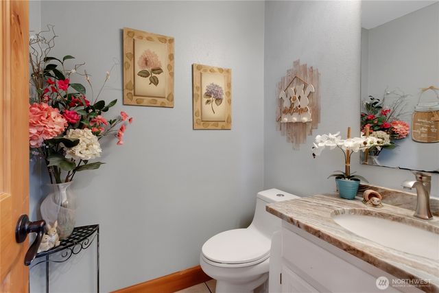 18025 26th Street Ct E, Lake Tapps, WA 98391