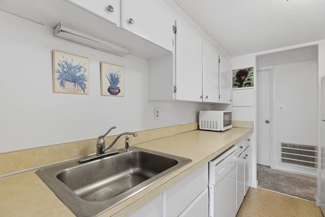 25 Jessica Dr A, Stoughton, MA 02072