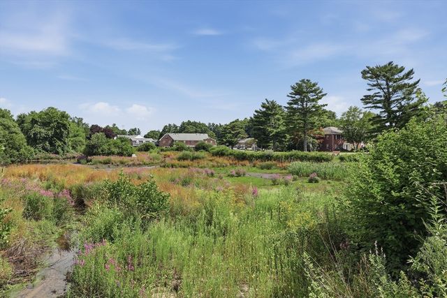 25 Jessica Dr A, Stoughton, MA 02072