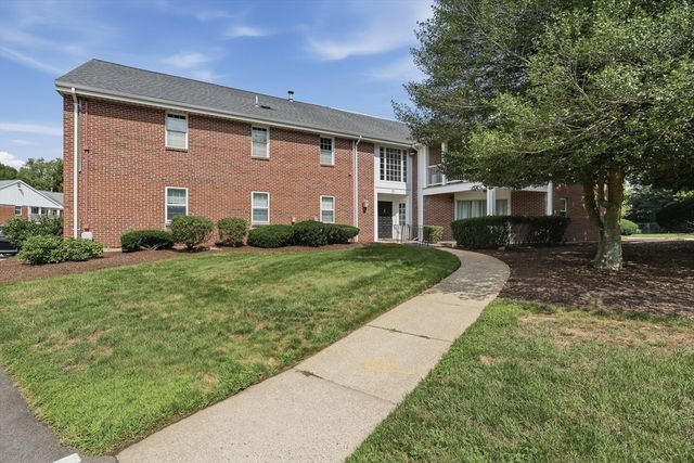 25 Jessica Dr A, Stoughton, MA 02072