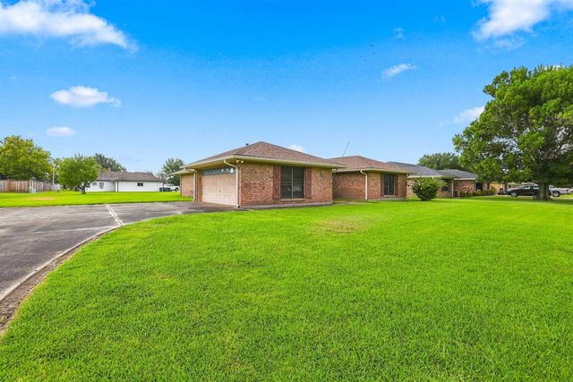 107 Corral Way Drive, Bourg, LA 70343