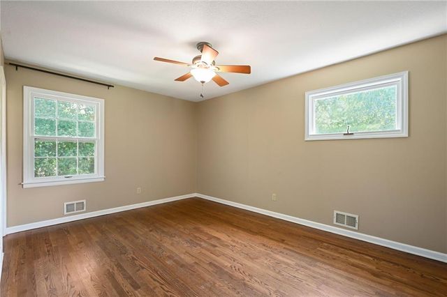 2008 W 84th Street, Leawood, KS 66206