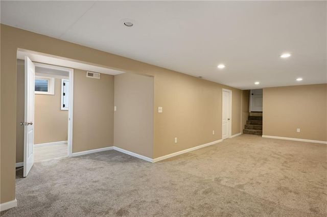 2008 W 84th Street, Leawood, KS 66206