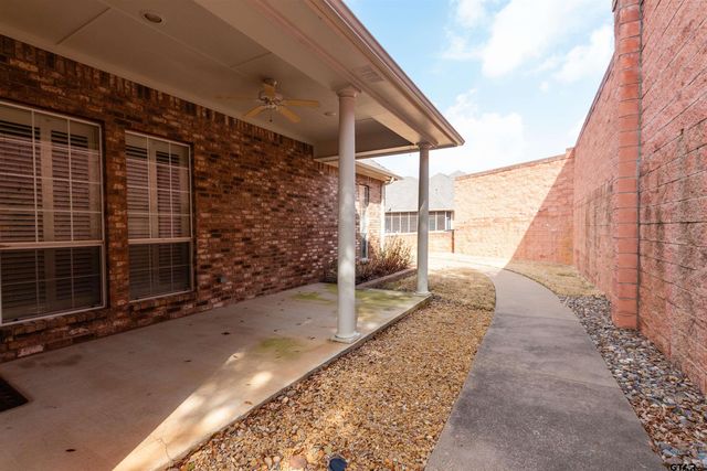 2430 Dietz Ln, Tyler, TX 75701