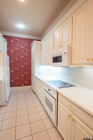 2430 Dietz Ln, Tyler, TX 75701