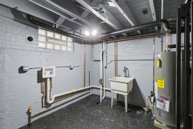 14525 S Michigan Avenue, Riverdale, IL 60827