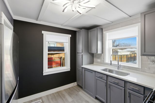 14525 S Michigan Avenue, Riverdale, IL 60827