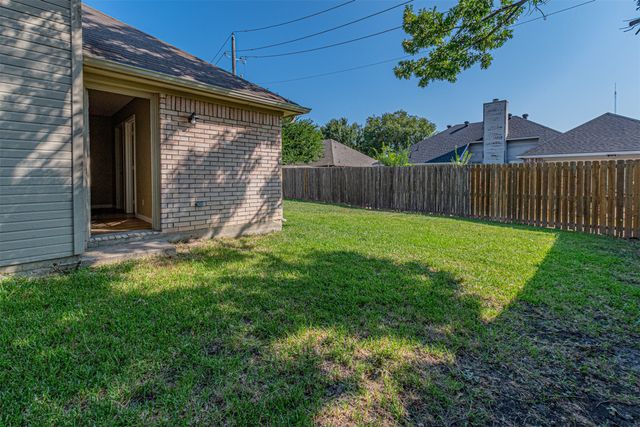 7513 Beverly Drive, Rowlett, TX 75089