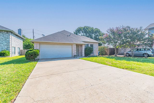 7513 Beverly Drive, Rowlett, TX 75089