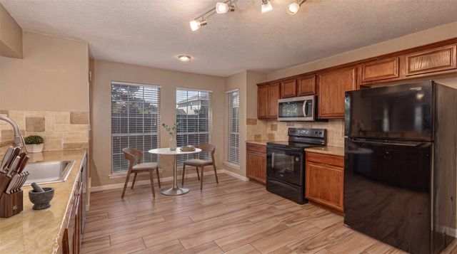 7513 Beverly Drive, Rowlett, TX 75089