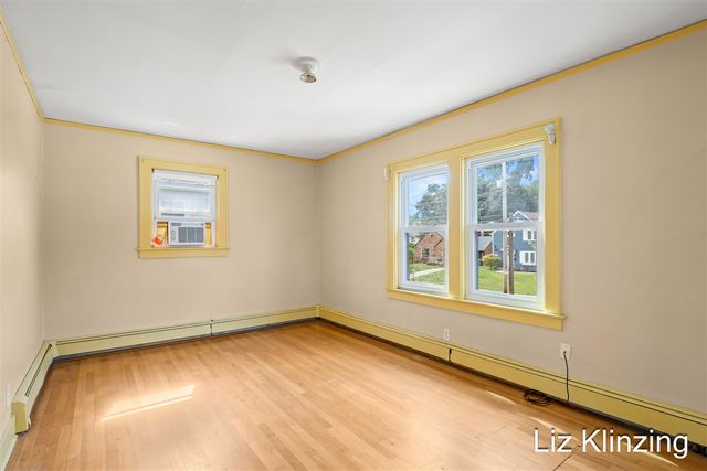 2324 Madison Avenue, Grand Rapids, MI 49507