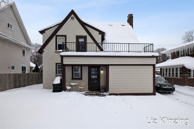 2324 Madison Avenue, Grand Rapids, MI 49507