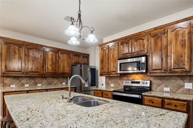 10708 Leesa Drive, Mckinney, TX 75072