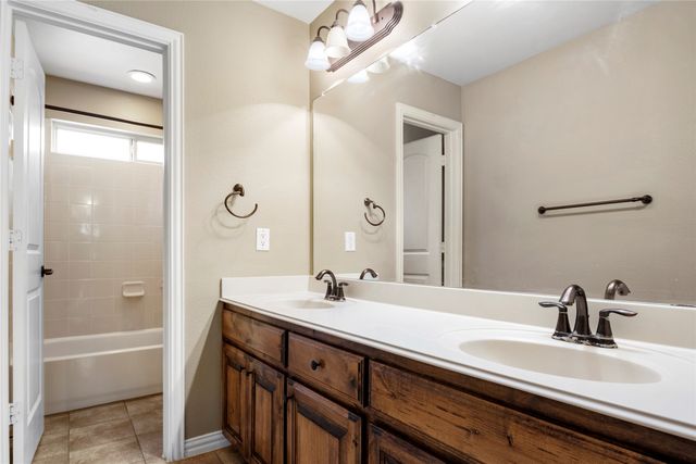 10708 Leesa Drive, Mckinney, TX 75072